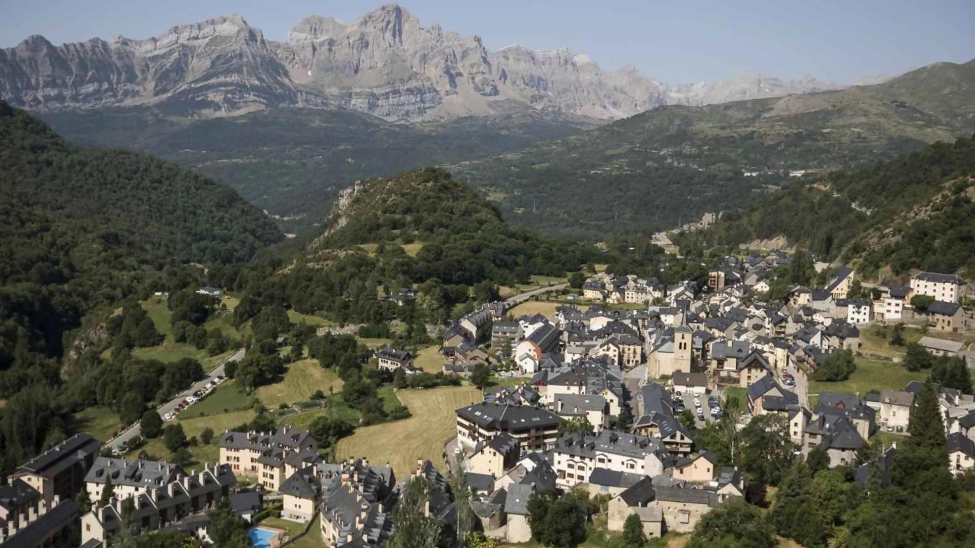 Penzion Borda De Fadrin Ipies Exteriér fotografie